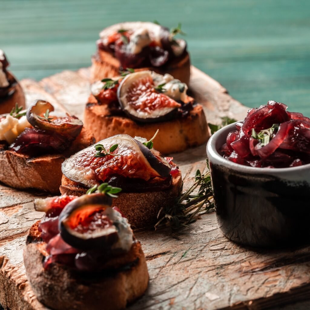 Bruschetta,Or,Ctostini,With,Blue,Cheese,And,Figs,,Tasty,Appetizer